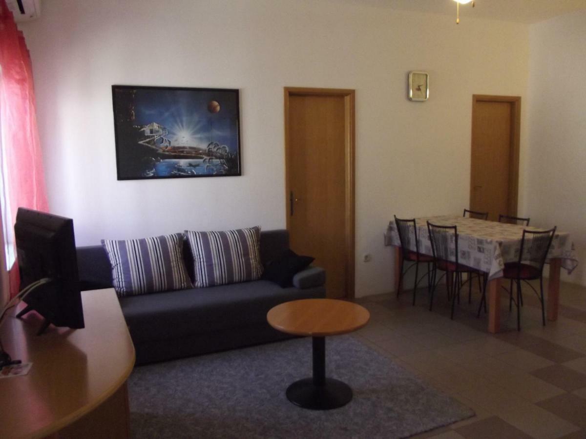 Apartments Goga Mali Losinj Exterior photo