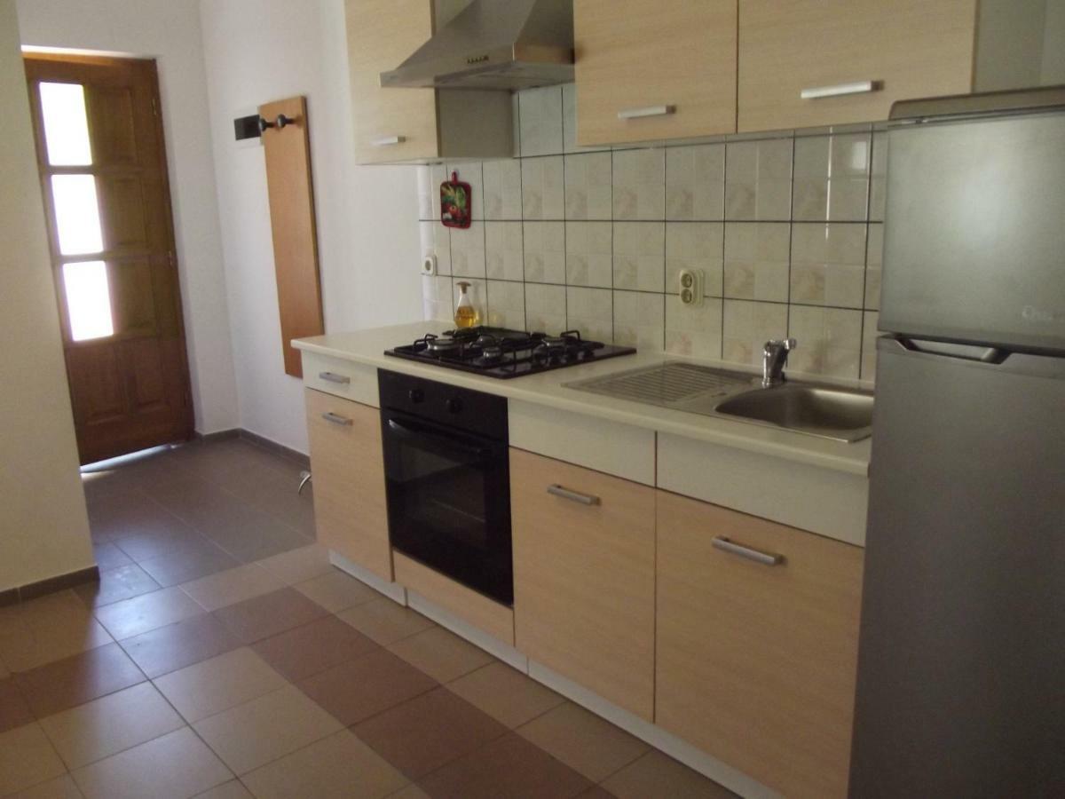 Apartments Goga Mali Losinj Exterior photo