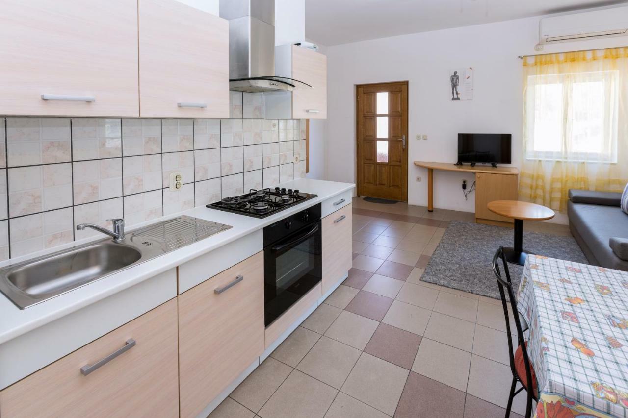Apartments Goga Mali Losinj Exterior photo